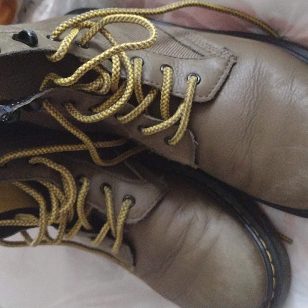 Doc martens big kids boots size 5